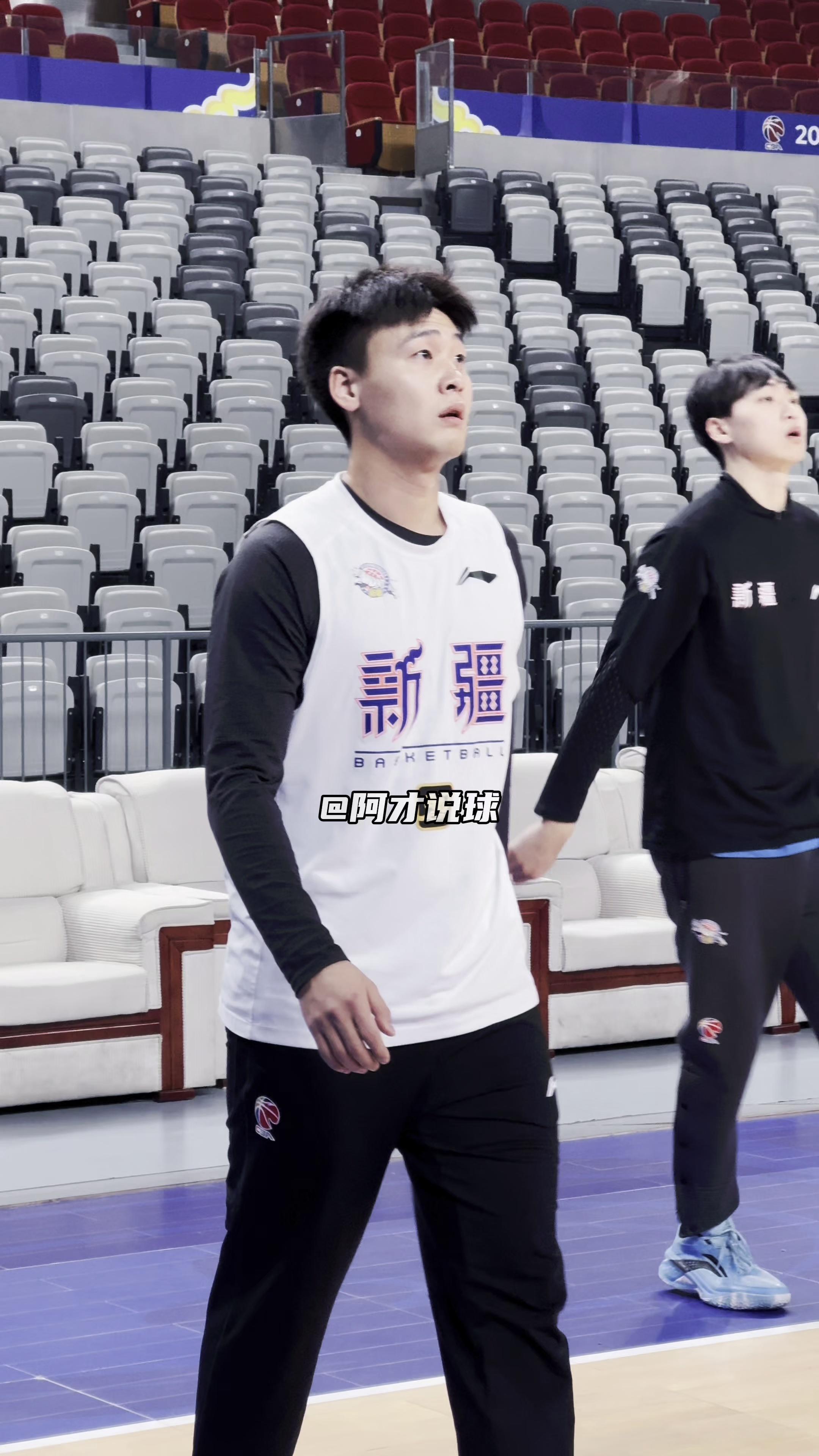 关于新疆男篮喜迎好消息，球队备战得心应手的信息