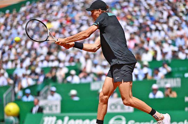 年终总决赛逆转澳网，西西帕斯带队取胜