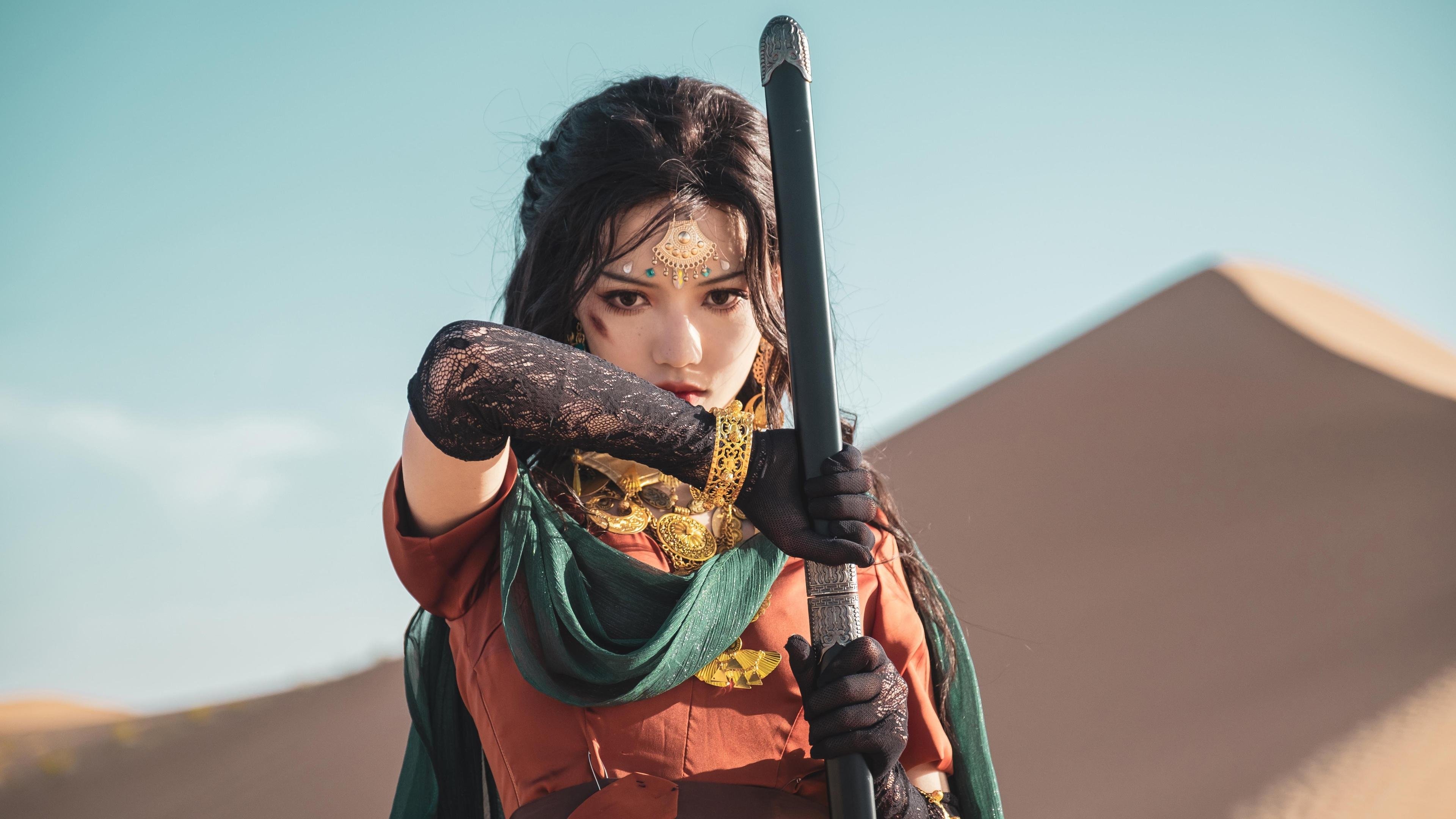 当白昼的金规铁律褪去，黑夜的角斗场上，唯有布雷默的血管里奔涌着逆流的熔岩