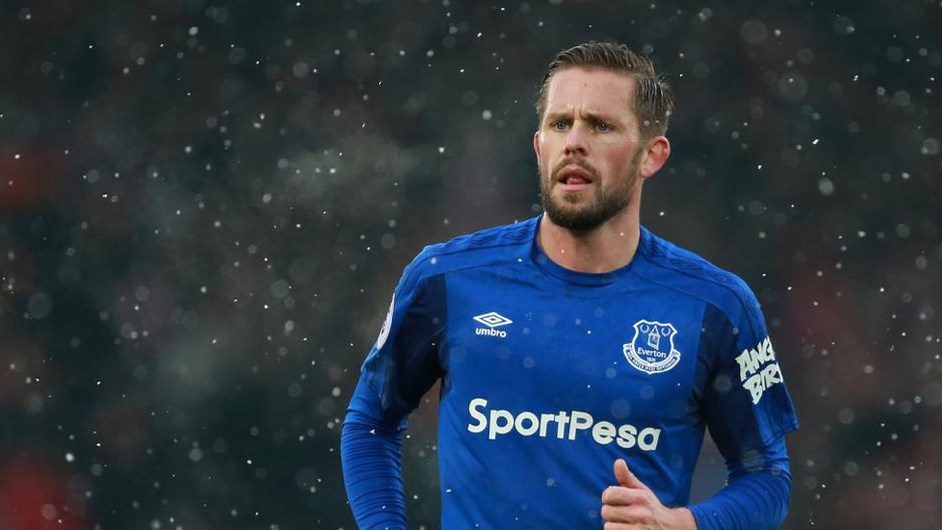 足球的不同光芒，当曼城的交响乐遇见莫德里奇的流星