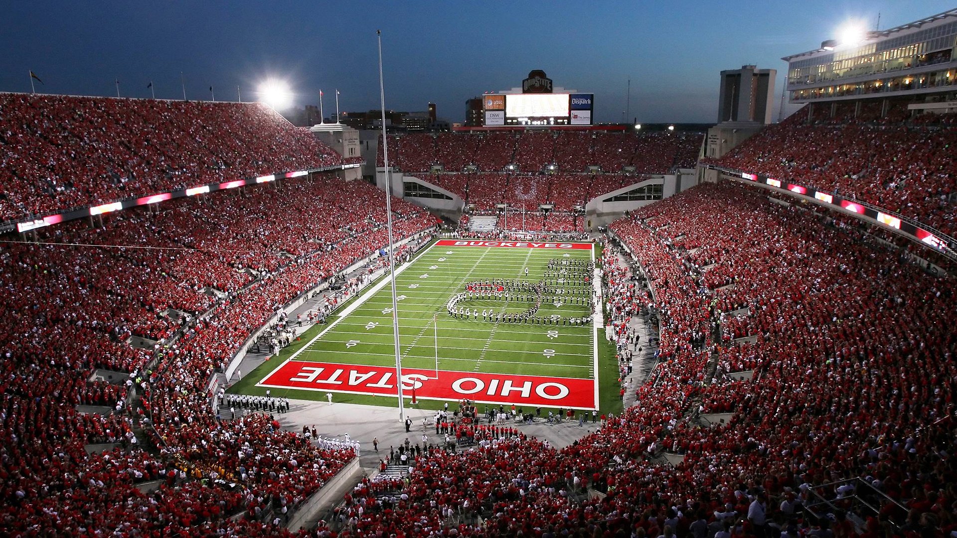 赛道唯一性,梅赛德斯轻取阿斯顿马丁,诺里斯高光表现铸就经典